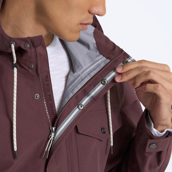 NWT Vuori Palisades Rain Jacket In Chestnut Size L - Picture 7 of 13